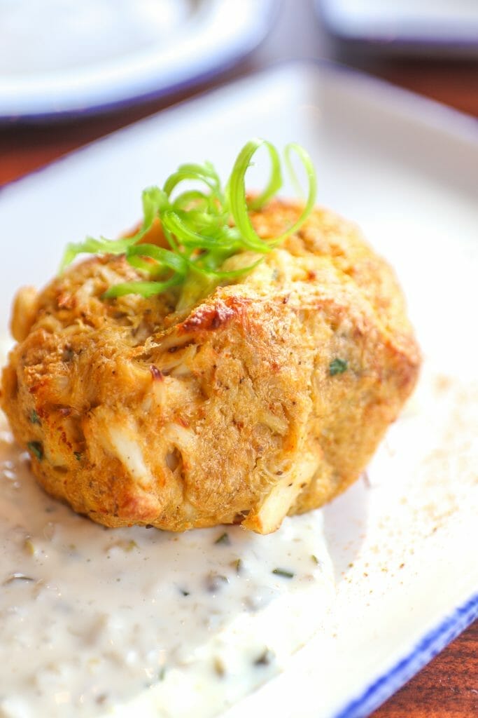 Swizzle Dinner & Drinks, Downtown Louisville Restaurant: Crab Cake
