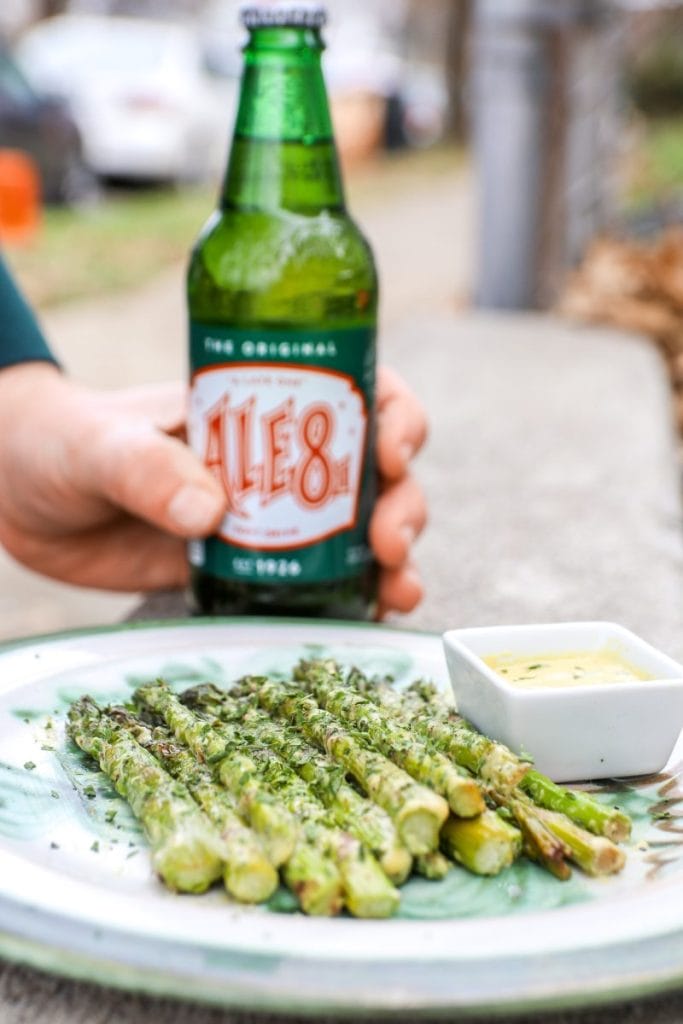 Roasted Asparagus With Hollandaise Sauce