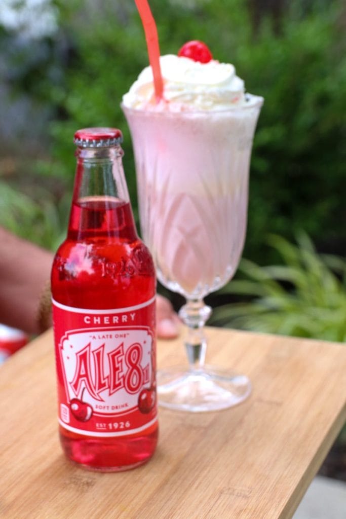 Ale 8 One Cherry Float