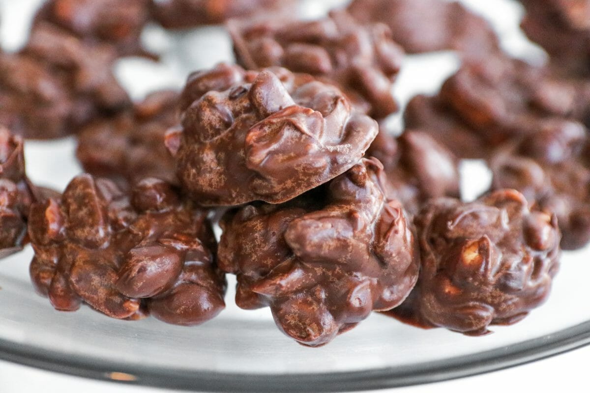 Crock Pot Nut Clusters Recipe (Slow Cooker Chocolate Candy)