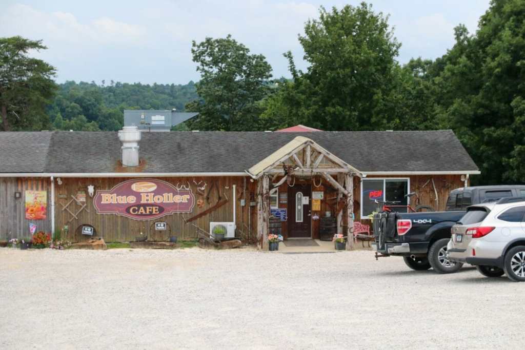 Blue Holler Cafe: German food in Mammoth Cave, KY