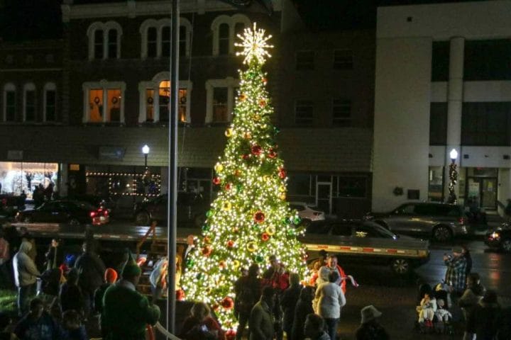Christmas in Madisonville, KY