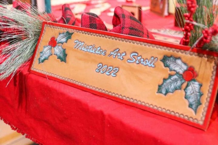 Mistletoe Art Stroll, Madisonville, KY