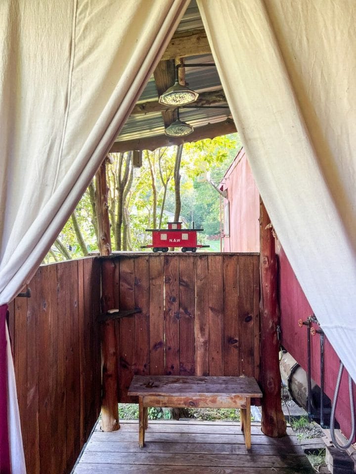 Stay Overnight in a Kentucky Train Car: Madisonville, KY