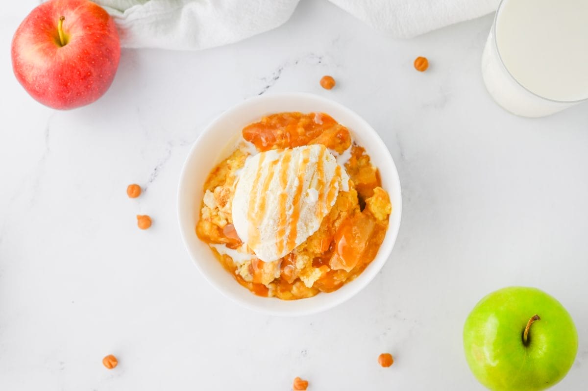 Caramel Apple Cobbler