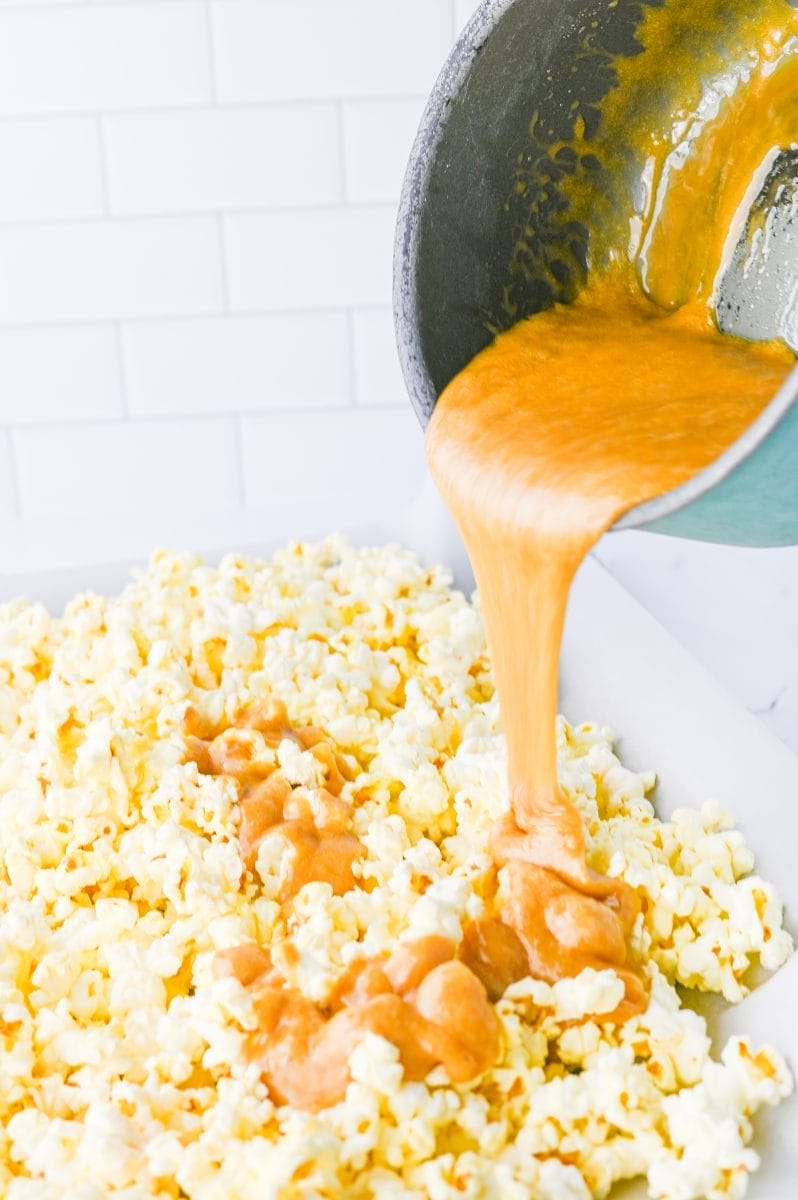 Homemade Caramel Popcorn