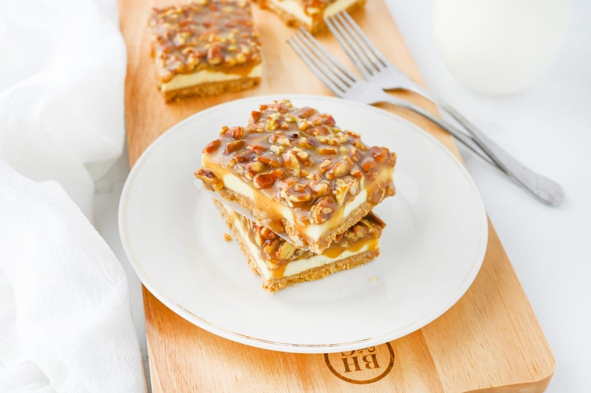 Pecan Pie Cheesecake Bars