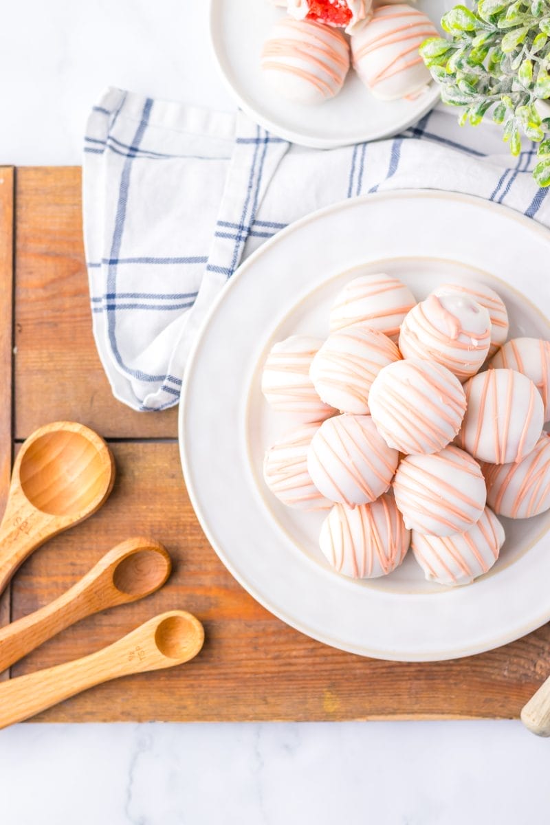 Strawberry Cheesecake Truffles