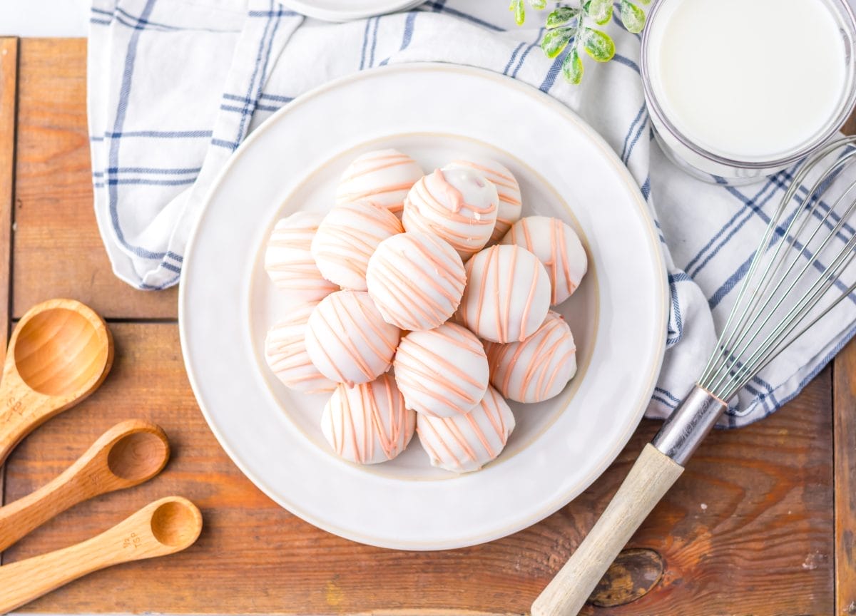 Strawberry Cheesecake Truffles