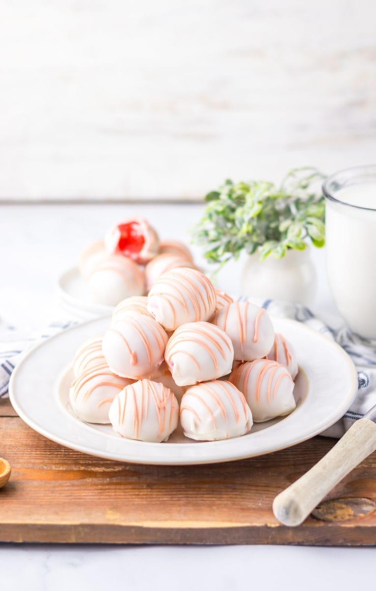Strawberry Cheesecake Truffles