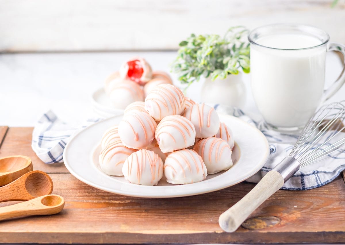 Strawberry Cheesecake Truffles