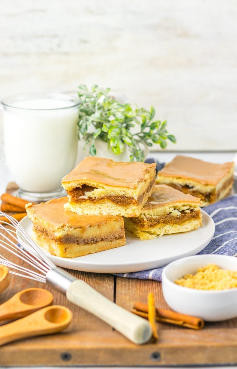 Brown Sugar Cinnamon Poptart Bars