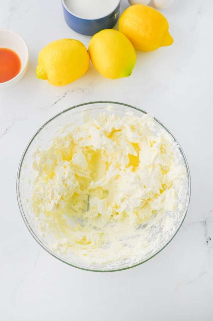 Lemon Cheesecake Bars